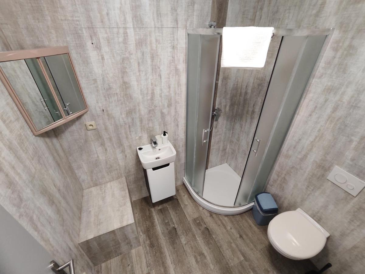 Hotel Stara Skola Mezna Ngoại thất bức ảnh