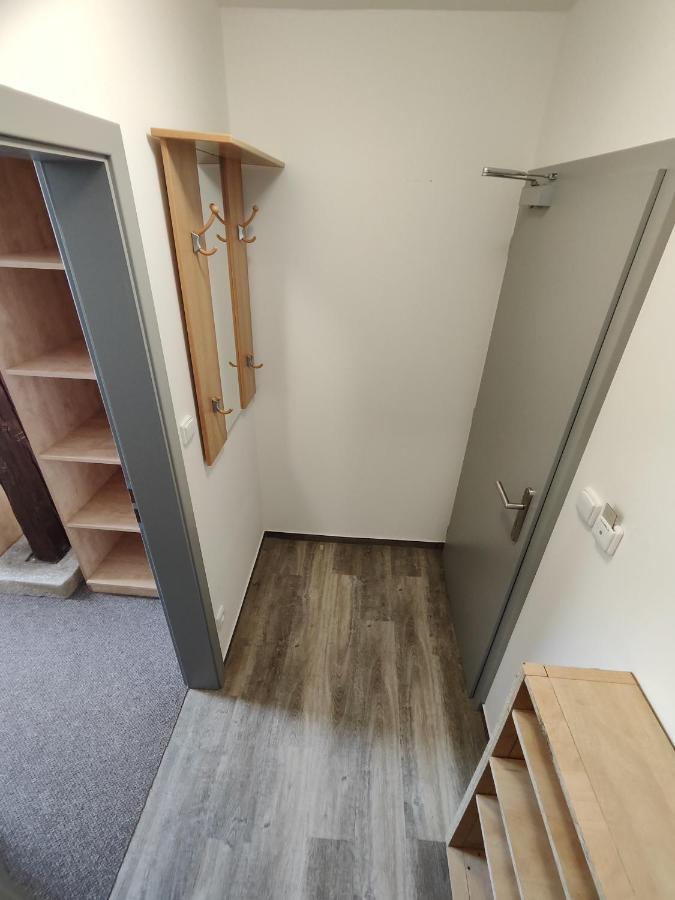Hotel Stara Skola Mezna Ngoại thất bức ảnh