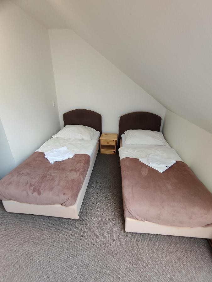 Hotel Stara Skola Mezna Ngoại thất bức ảnh